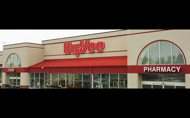Hy-Vee Installs One-Way Directional Signage, Suggests One Person Per Cart