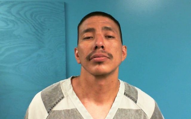 Brookings man arrested after stabbing another man in the neck